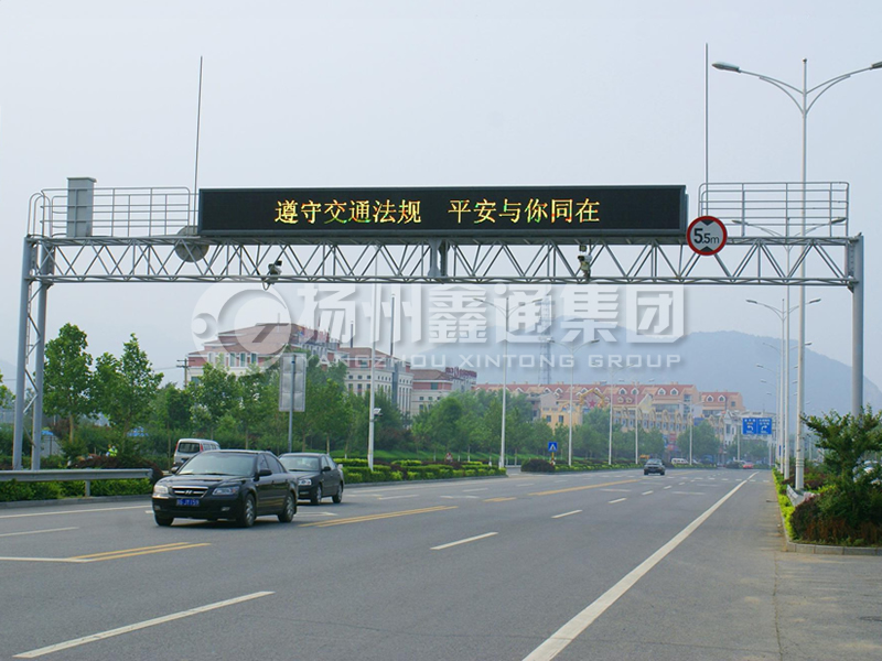 LMJ-013，桁架式情報(bào)板門(mén)架，龍門(mén)架