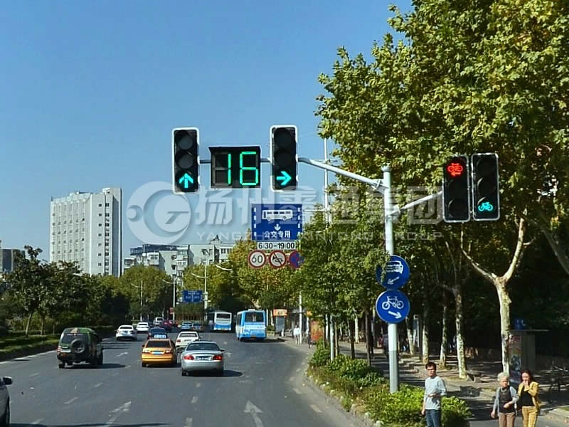 XHDG-039，燕翅信號(hào)燈桿，南京信號(hào)燈桿