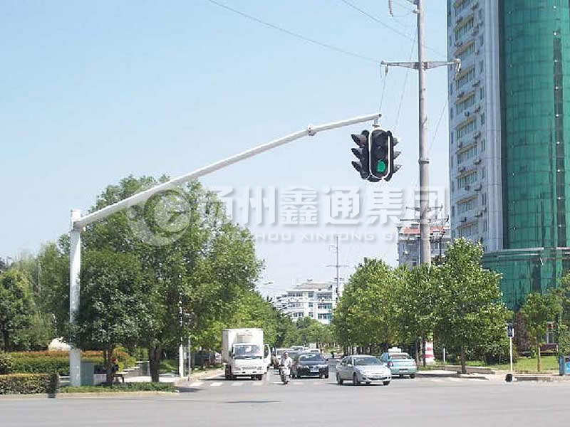 XHDG-047，吊籠式信號燈桿