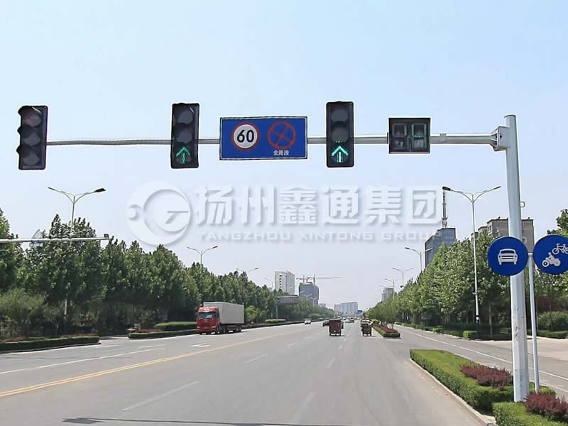 XHDG-060，八棱懸臂信號燈桿